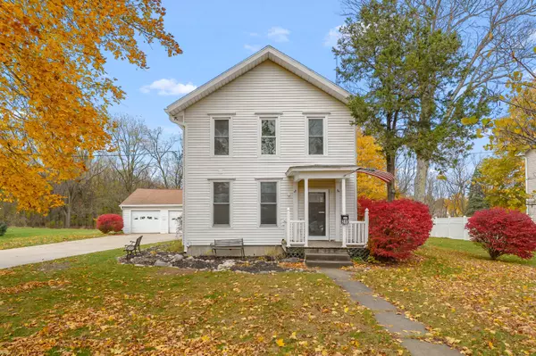 315 E Hughes Street, Marshall, MI 49068