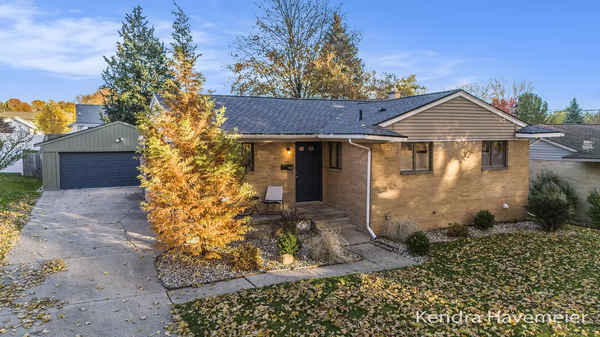 Grand Rapids, MI 49505,1666 Carlton NE Avenue