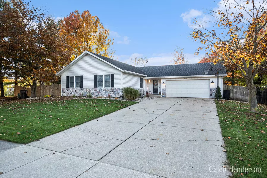 6787 Sunfield SW Drive, Byron Center, MI 49315