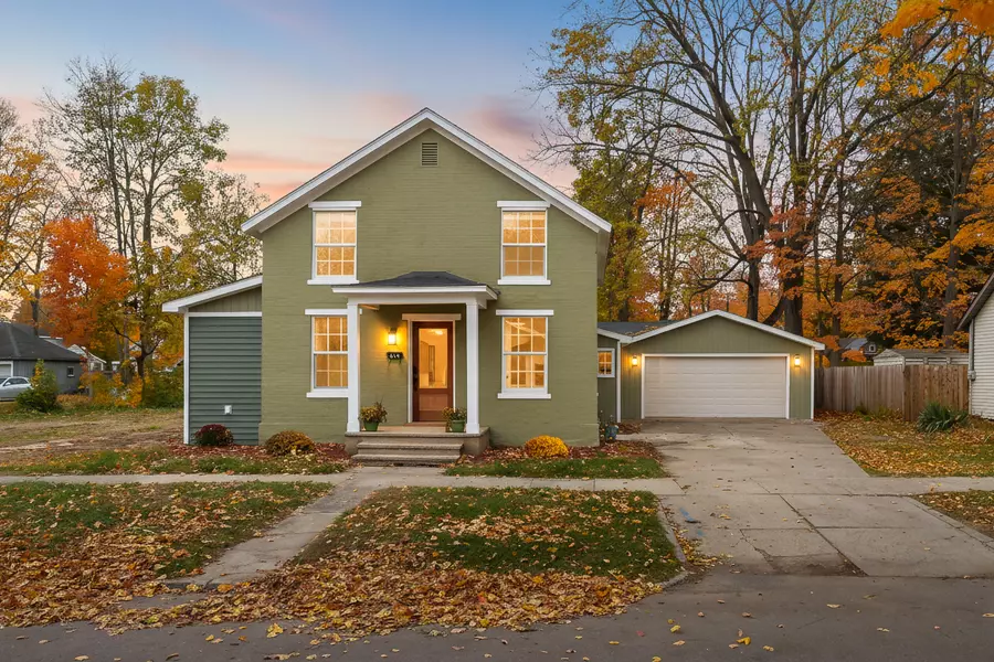 614 Walnut Street, Three Rivers, MI 49093