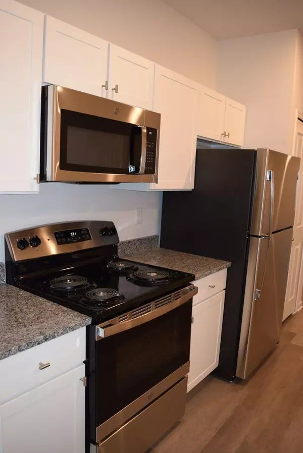 Warren, MI 48093,29330 Towne Center Drive #02-23ABF