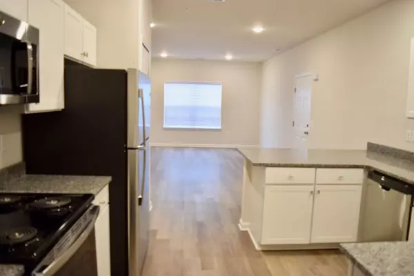 Warren, MI 48093,29330 Towne Center Drive #02-23ABF