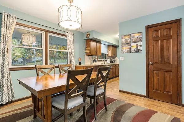 Greenville, MI 48838,927 S Alexander Street