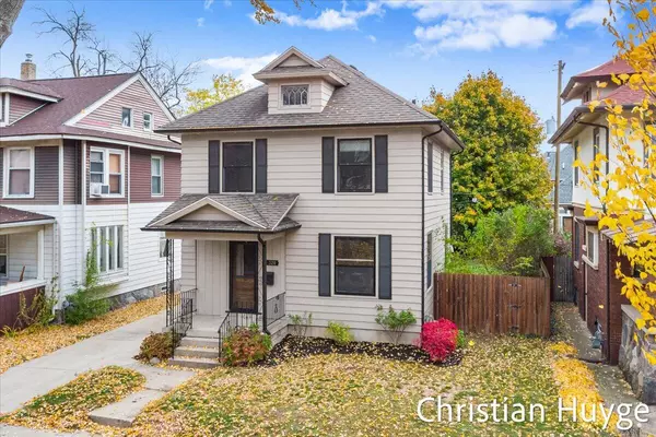 Grand Rapids, MI 49506,328 Carlton SE Avenue