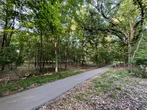 Grand Rapids, MI 49546,6761 Burton SE Street