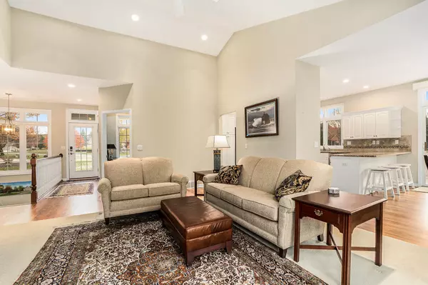 Grand Rapids, MI 49504,1789 Oakleigh Woods NW Drive