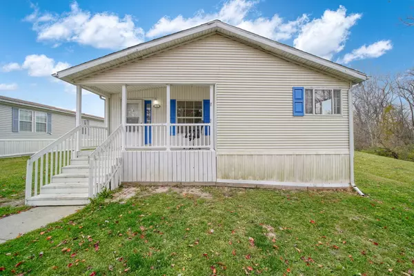 Adrian, MI 49221,31 St. Clair River Court