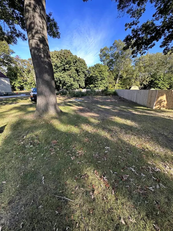 Norton Shores, MI 49444,2858 Continental Street