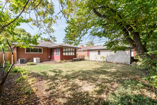 Ann Arbor, MI 48103,1435 Woodland Drive