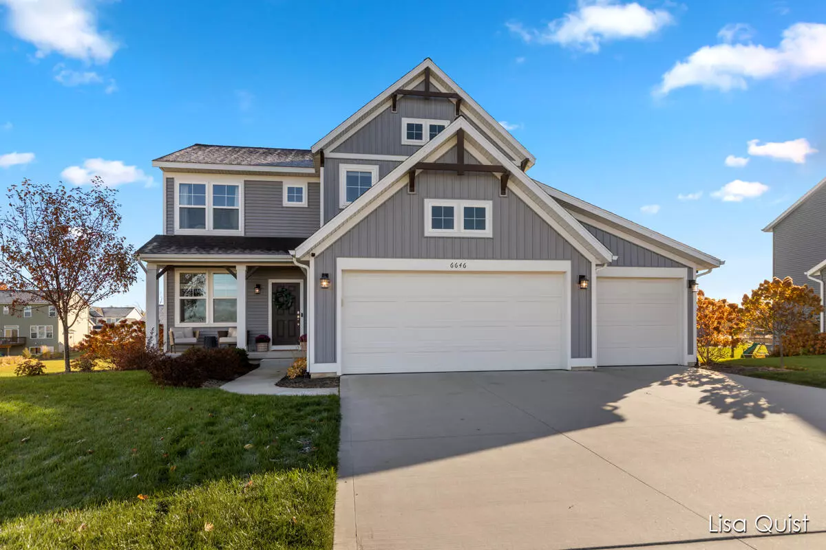 Rockford, MI 49341,6646 Woodhill NE Drive