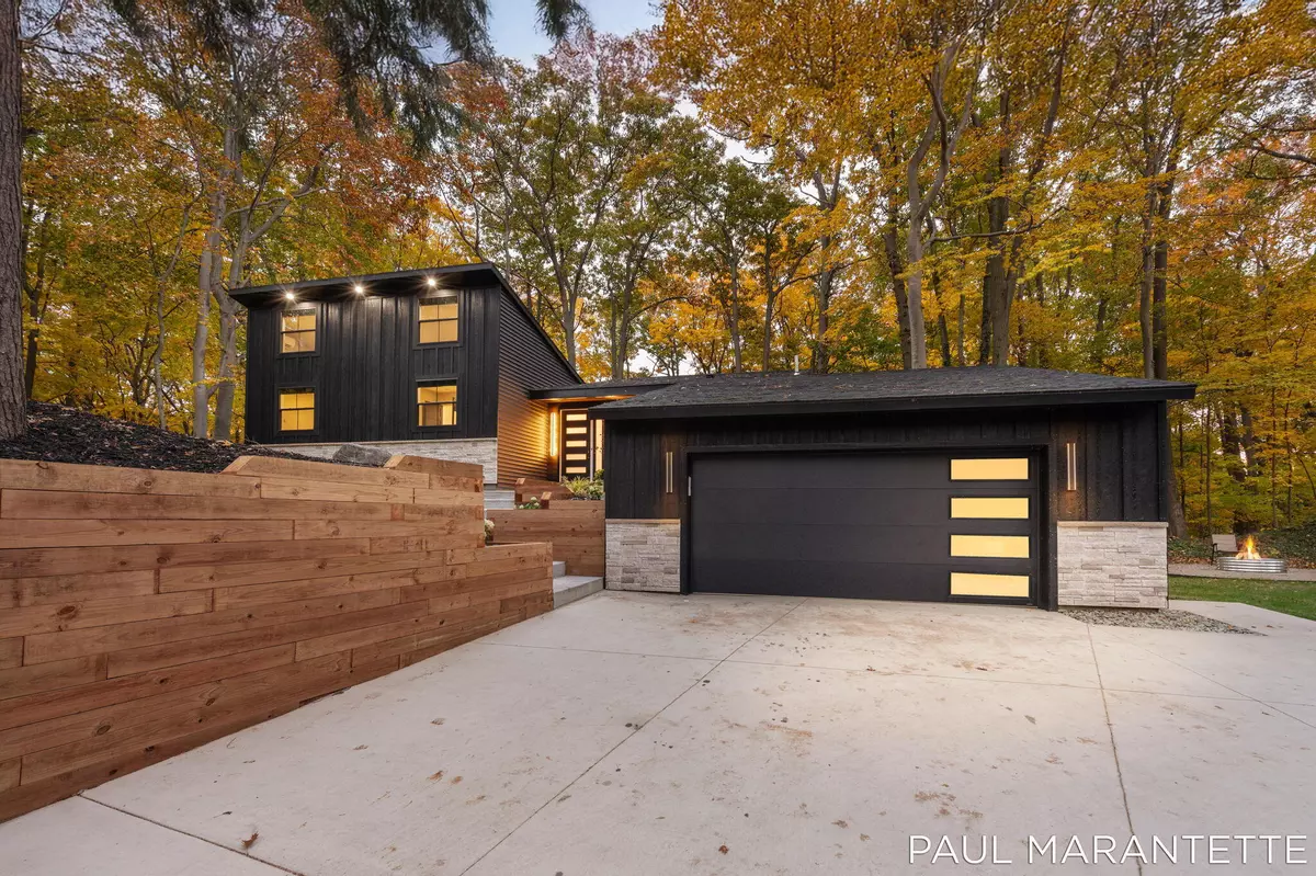 West Olive, MI 49460,9421 Lakeview Court