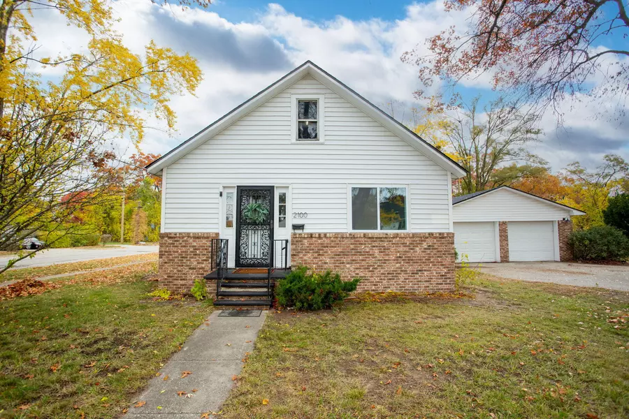 2100 Reynolds Street, Muskegon, MI 49444