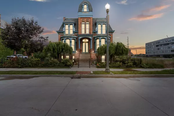 291 Edmund St Place #3, Detroit, MI 48201