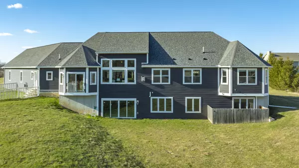 Brighton, MI 48114,10914 Doves Point