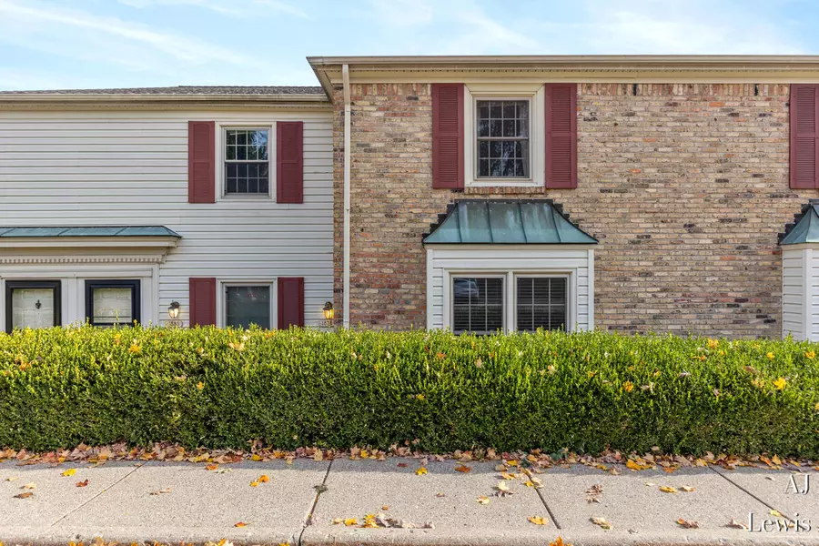 1878 Georgetown SE Drive, Grand Rapids, MI 49506