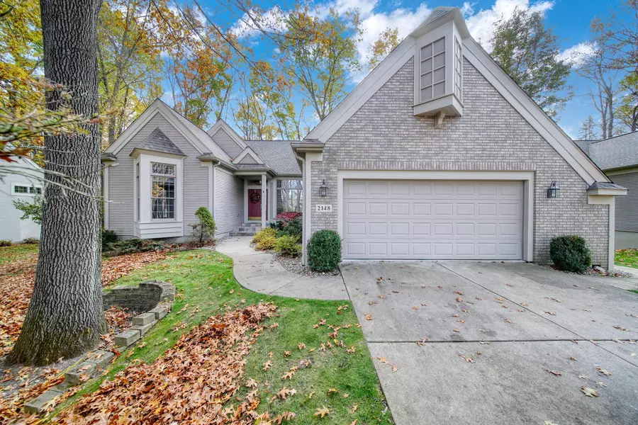 2148 Lake Wood Drive, Jackson, MI 49203