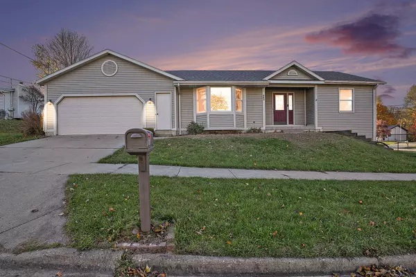 663 Macomb NW Avenue, Grand Rapids, MI 49534