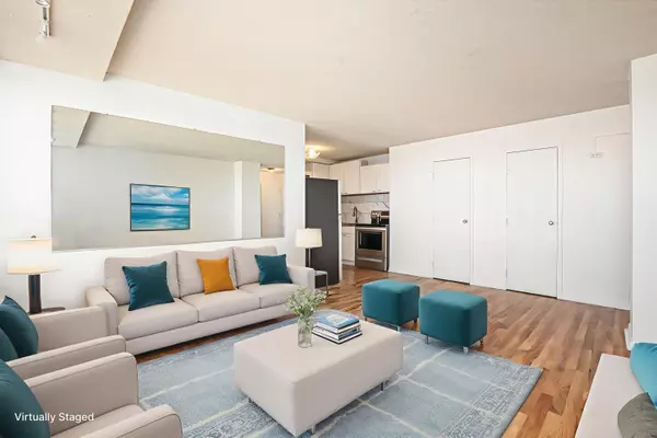 Detroit, MI 48214,8900 E Jefferson Avenue #1109