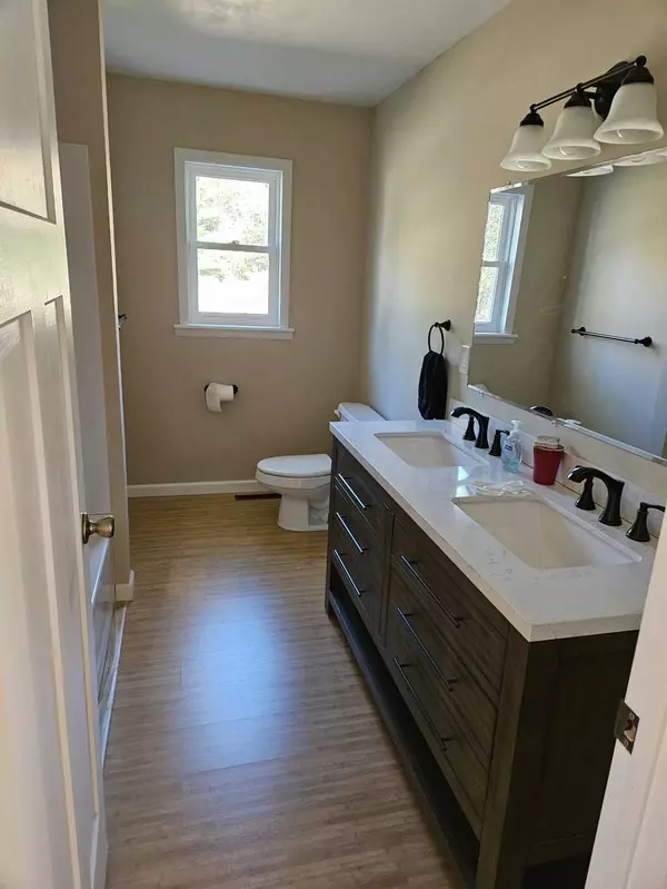 Norton Shores, MI 49441,284 E Sternberg Road