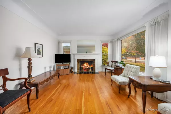 Grand Rapids, MI 49505,2723 Oakwood NE Avenue