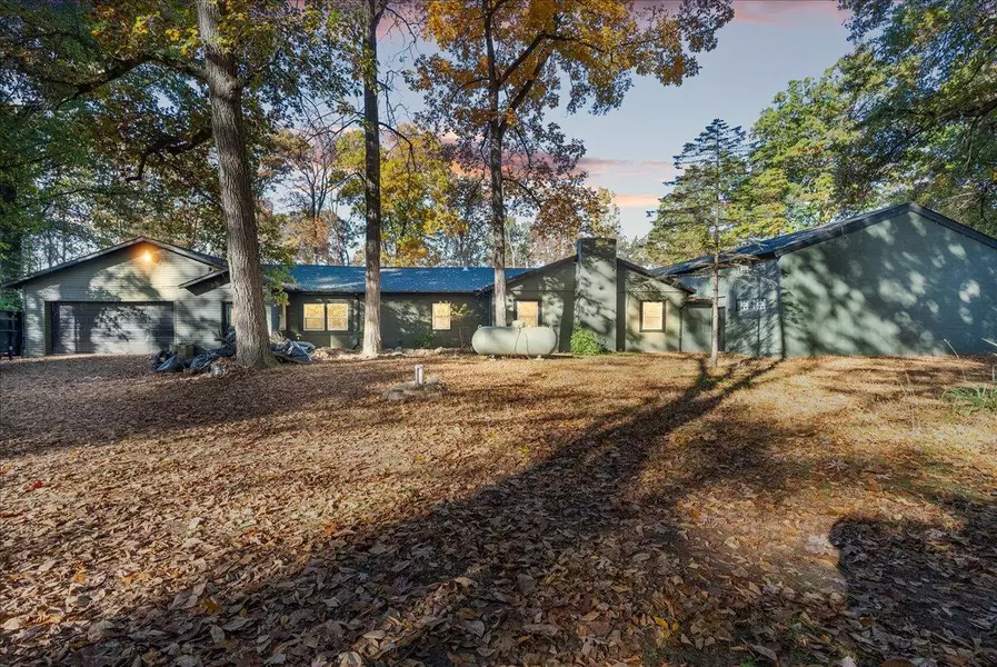 5323 Ann Arbor Road, Jackson, MI 49201