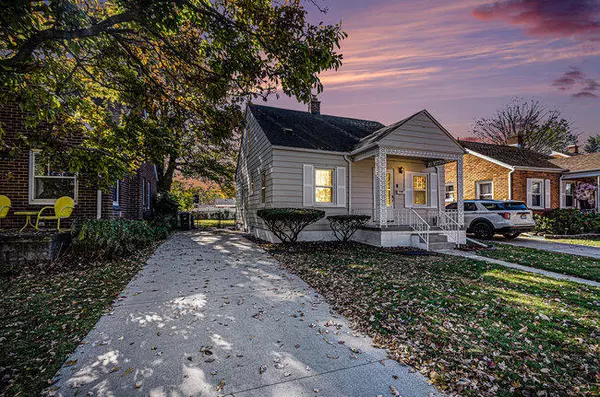 Saint Clair Shores, MI 48080,21824 Colony Street