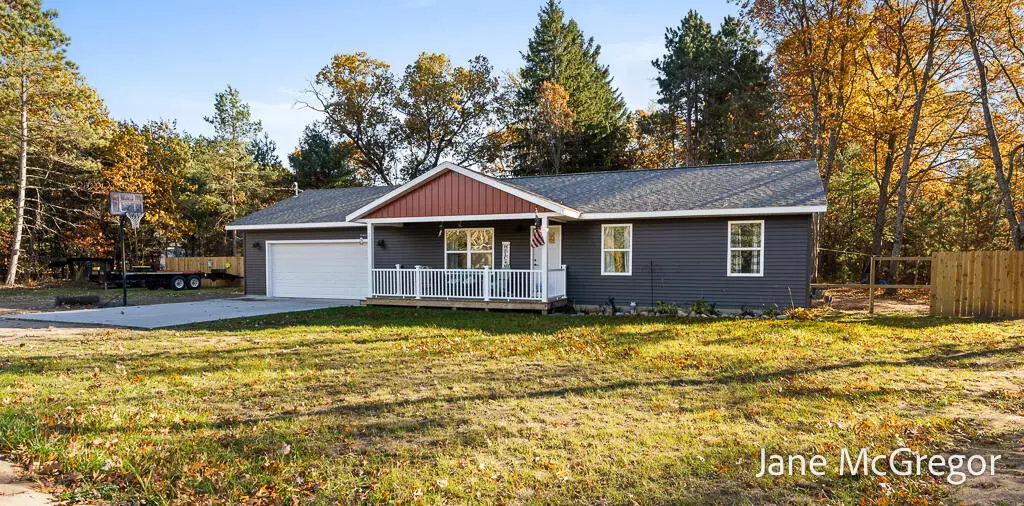 Twin Lake, MI 49457,3291 E River Road