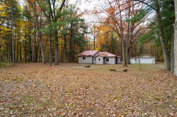 Allegan, MI 49010,1274 42nd Street