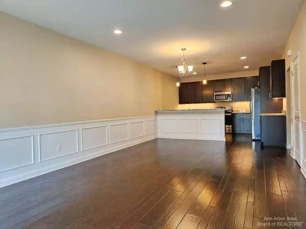 Ann Arbor, MI 48103,5643 Arbor Chase Drive