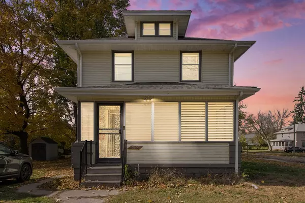 1402 Carl Breeding Way, Jackson, MI 49203