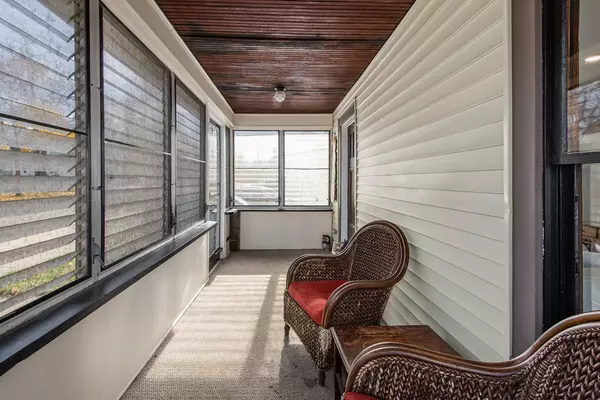 Jackson, MI 49203,1402 Carl Breeding Way