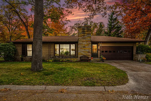 1611 Lexington Avenue, Muskegon, MI 49441