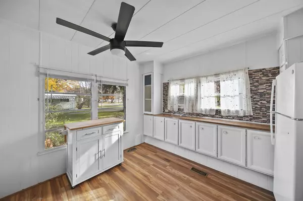 Jackson, MI 49201,9260 Charmin Place