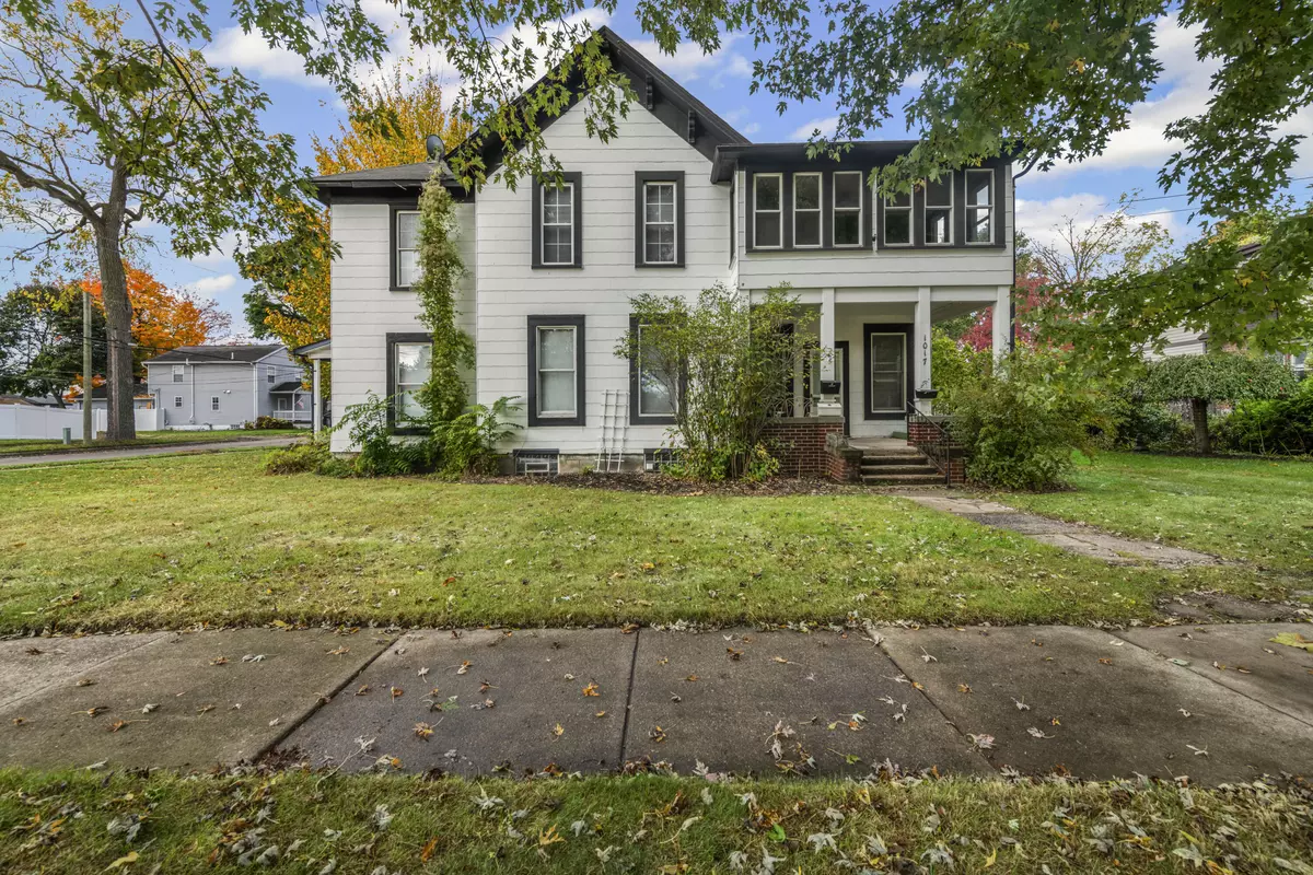 Plymouth, MI 48170,1017 N Holbrook Street #2