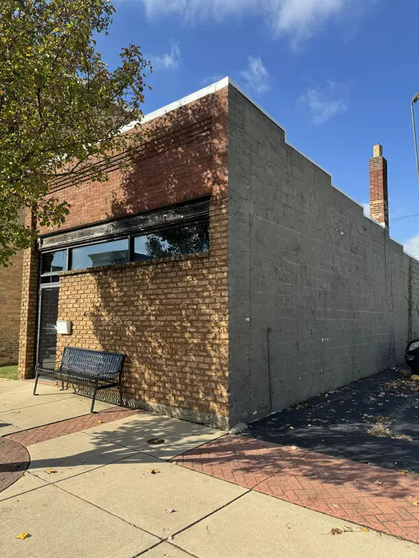 Berrien Springs, MI 49103,113 E Ferry Street