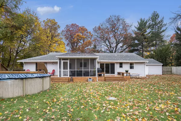 Ada, MI 49301,5505 Fulton NE Street