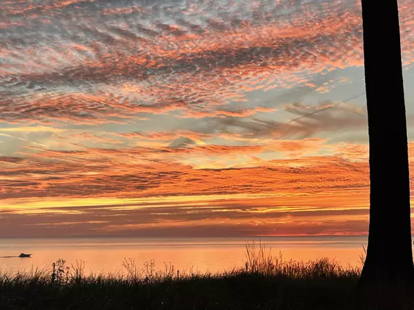 Fennville, MI 49408,2526 Lakeshore Drive