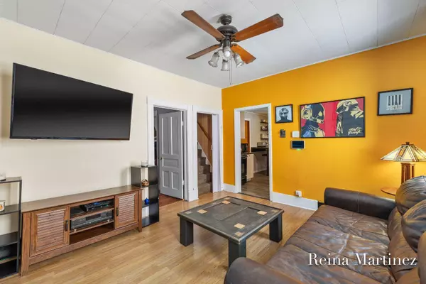 Grand Rapids, MI 49503,943 PROSPECT NE Avenue