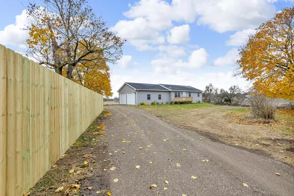 Jackson, MI 49201,8373 S Stoney Lake Road