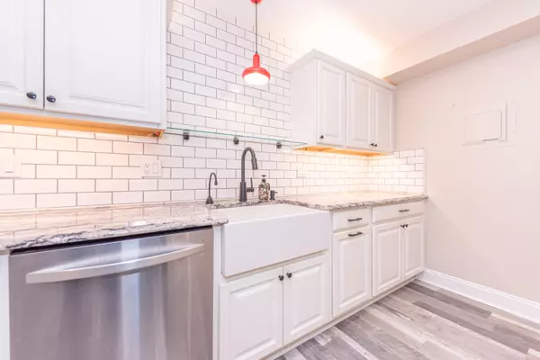 Ann Arbor, MI 48103,2150 Pauline Blv, 101