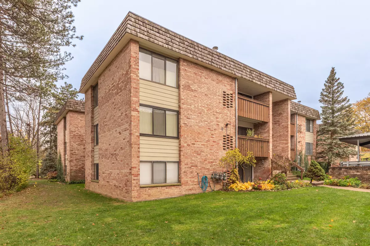 Ann Arbor, MI 48103,2150 Pauline Blv, 101