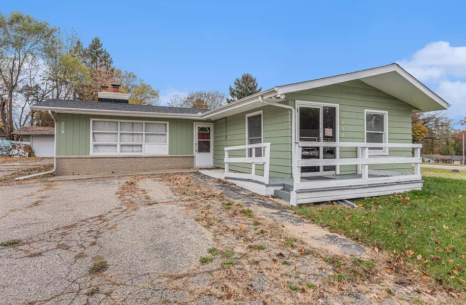 257 N 20th Street, Springfield, MI 49037