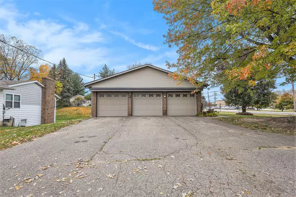 Hudsonville, MI 49426,3198 Barry Court