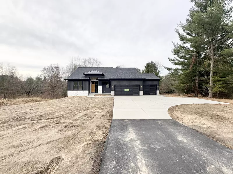 9197 Alaska SE Avenue, Caledonia, MI 49316