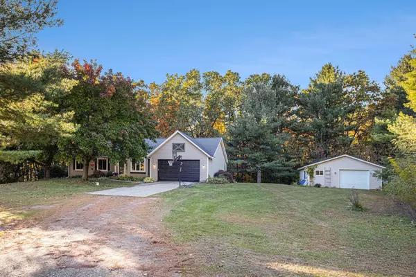 Rockford, MI 49341,8111 Tanager NE Lane