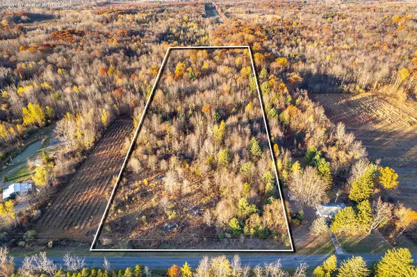 73122 26th Avenue, South Haven, MI 49090