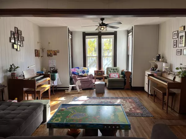 Hillsdale, MI 49242,4 N West Street