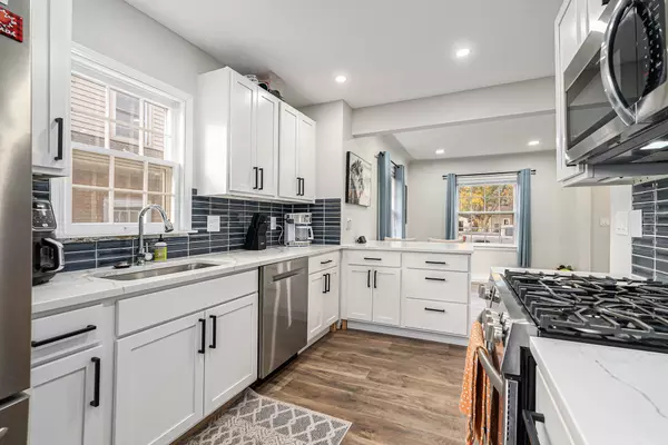 Grand Rapids, MI 49504,1128 California NW Street