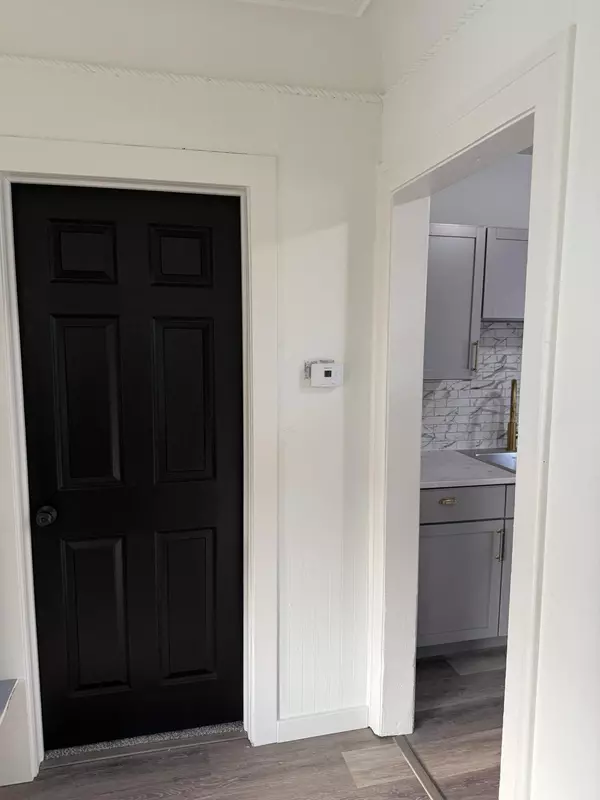 Detroit, MI 48224,5210 Farmbrook Street