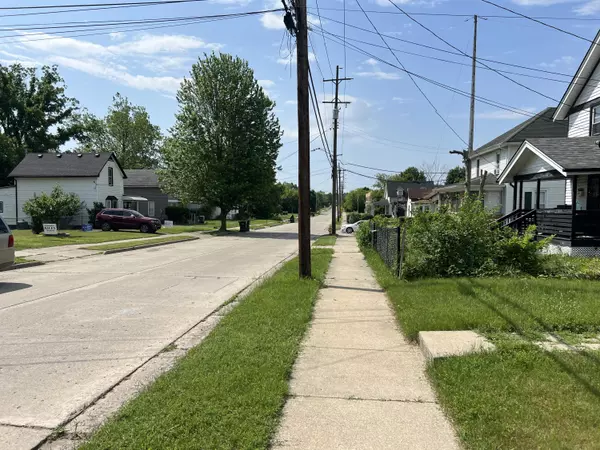 Pontiac, MI 48341,44 Lake Street